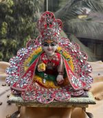 Vrindavan Mirror Majesty Poshak